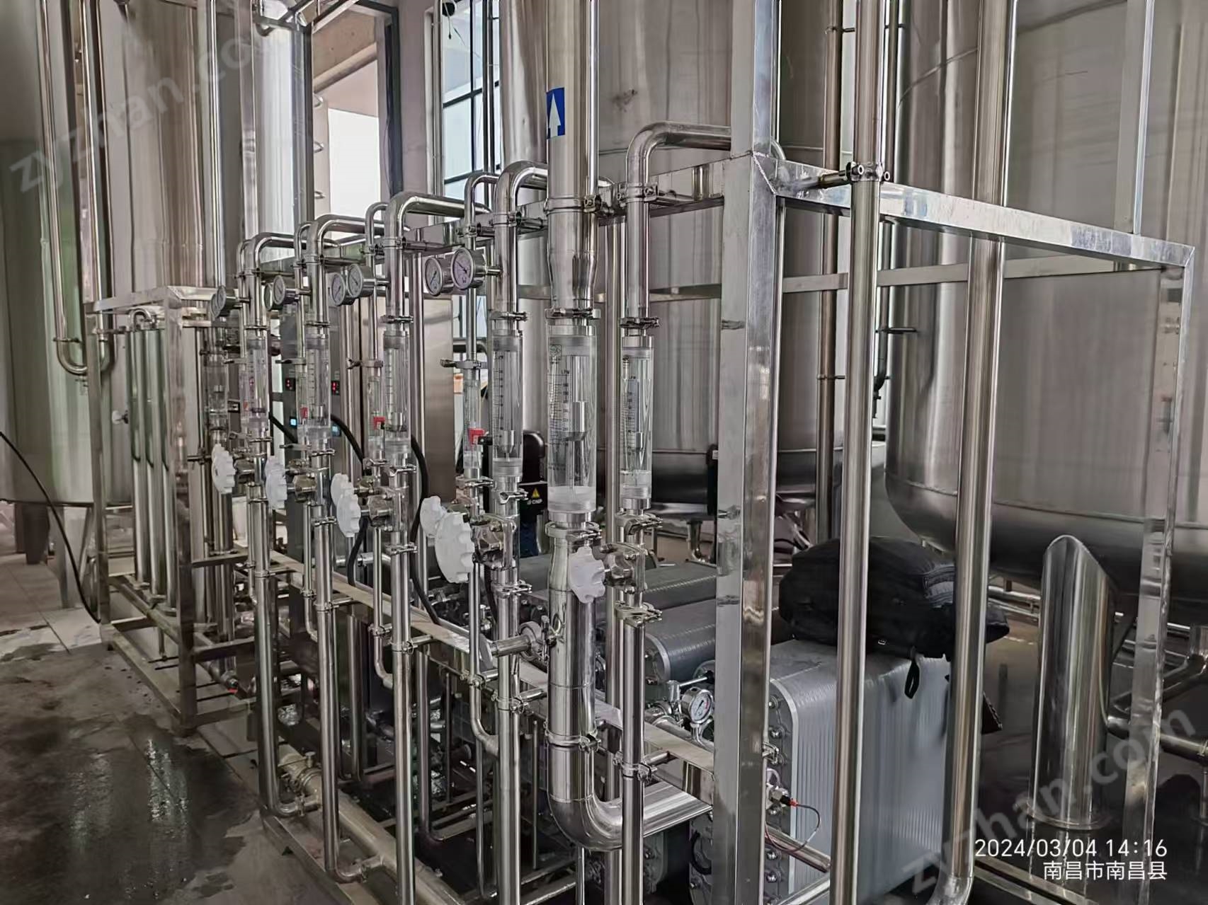 隨州市制藥專用1000L/h多效蒸餾水機